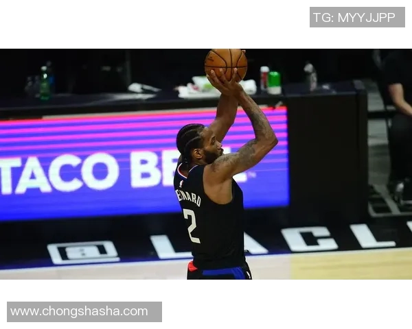 快船对阵爵士精彩直播尽在纬来体育频道，快来一起观看吧